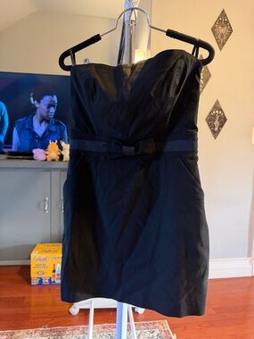 bebe Black Strapless Bow-Waist Cocktail Dress